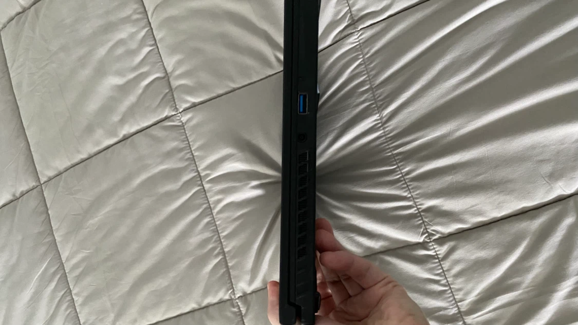 MSI GF63 Thin 11UD Gaming Laptop - photo 3