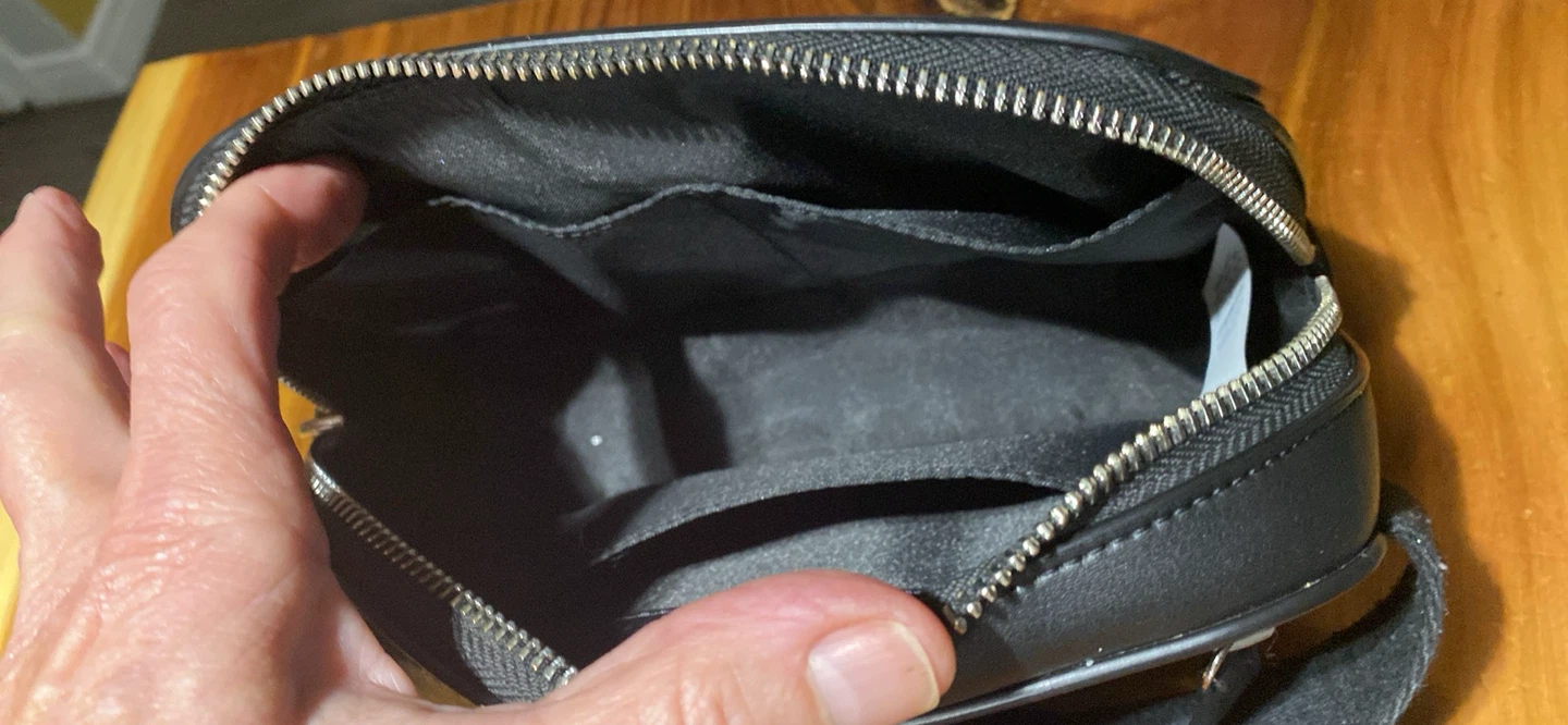 Lululemon Black Belt Bag - photo 3