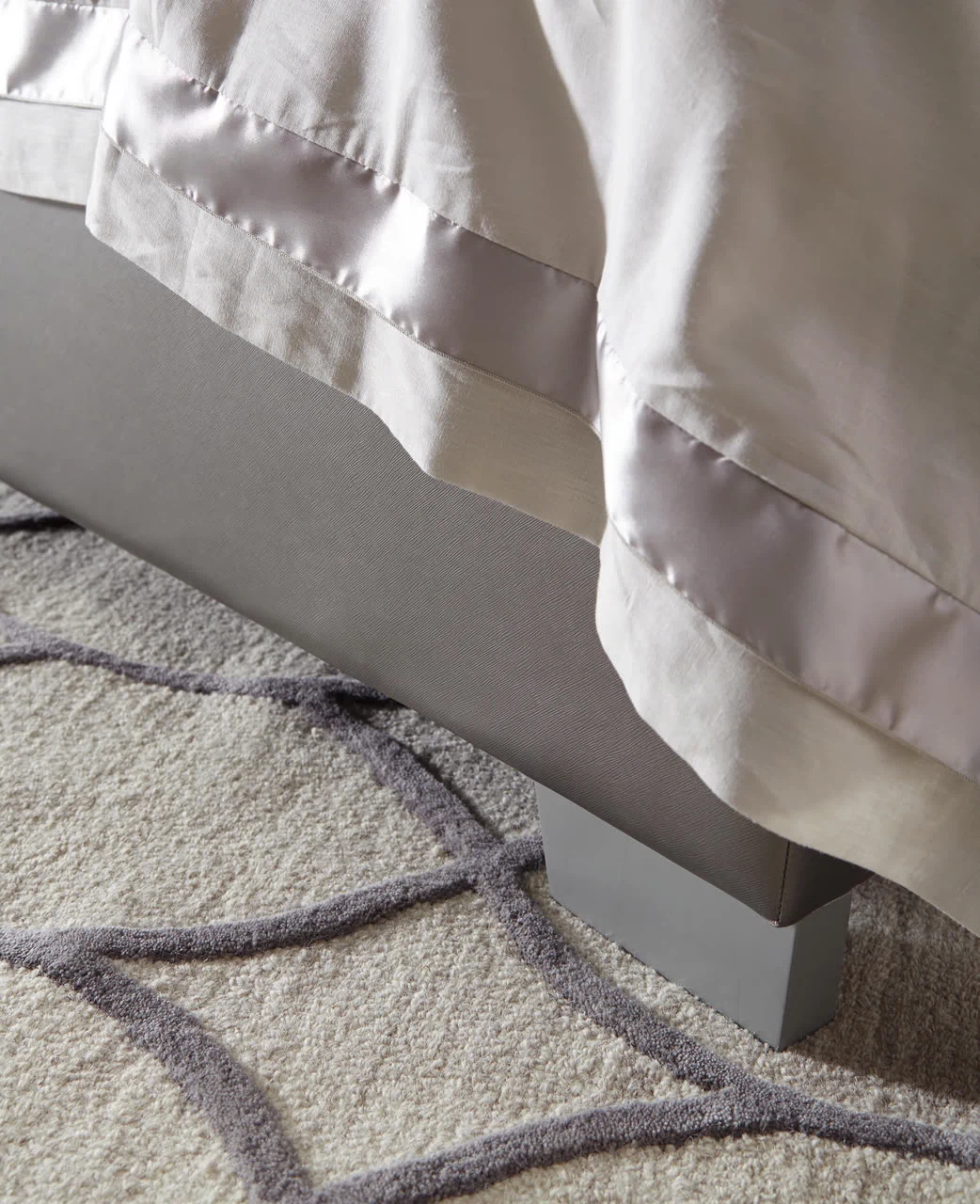 Grey Upholstered Queen Bed Frame with Tufting - photo 4
