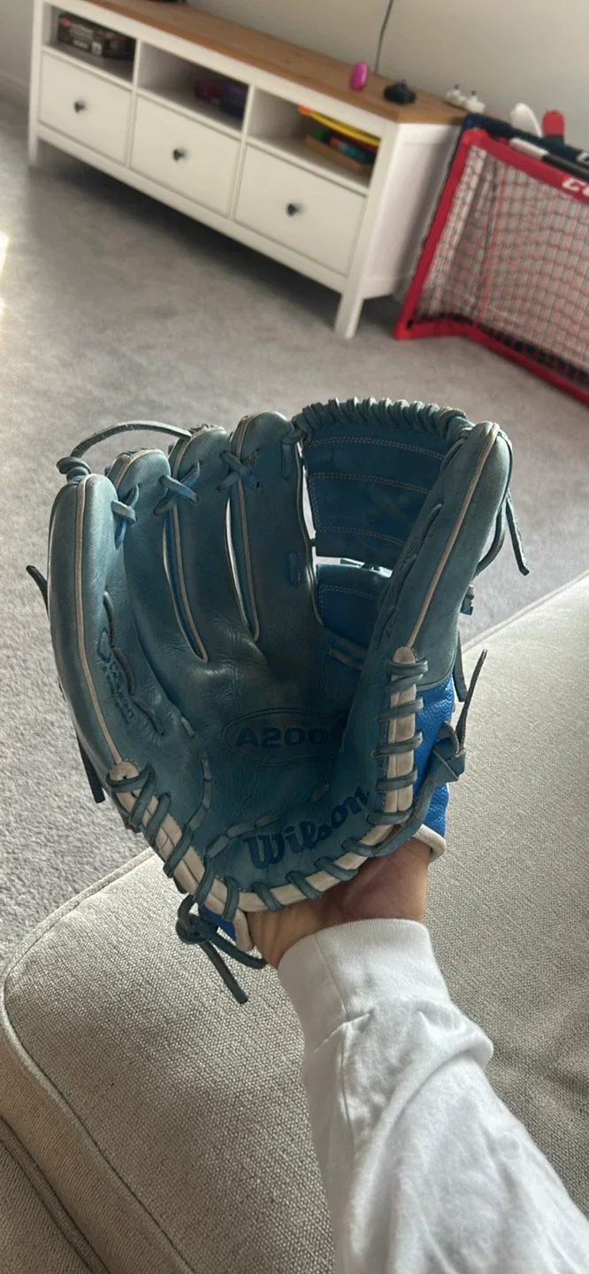 Wilson A2000 Baseball Glove