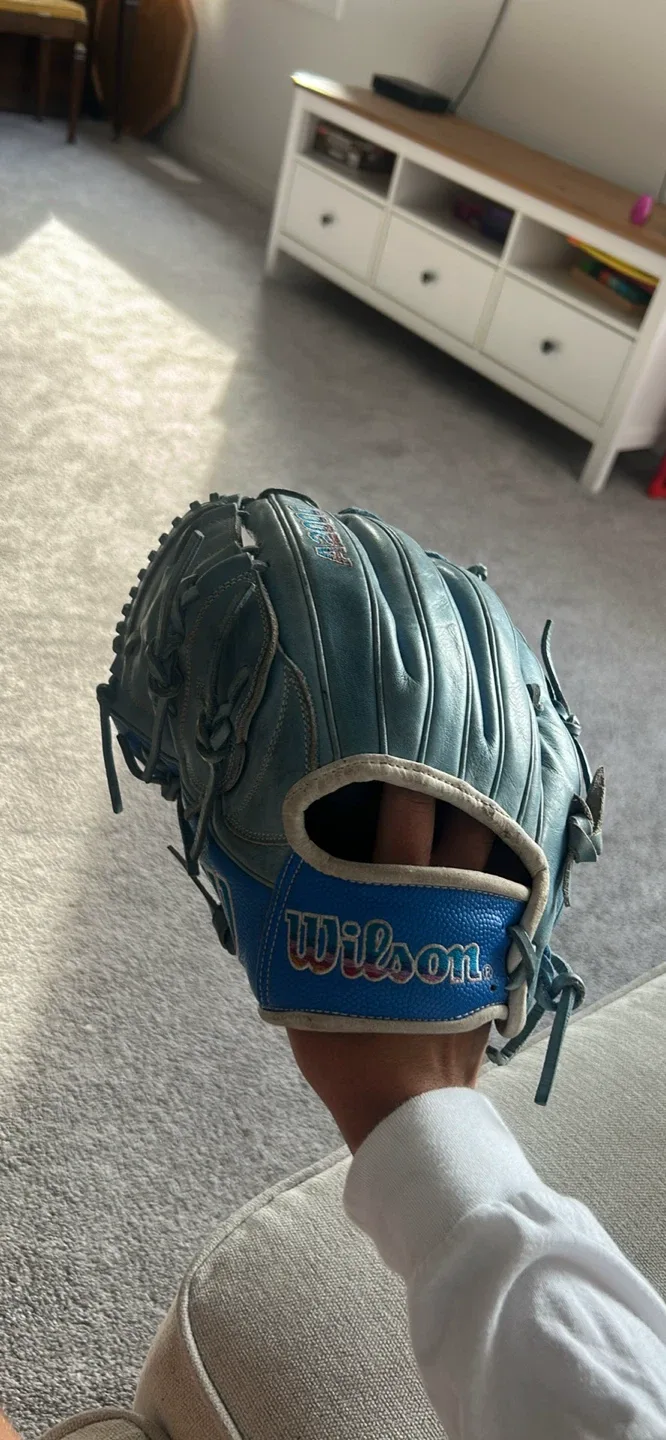 Wilson A2000 Baseball Glove - photo 2