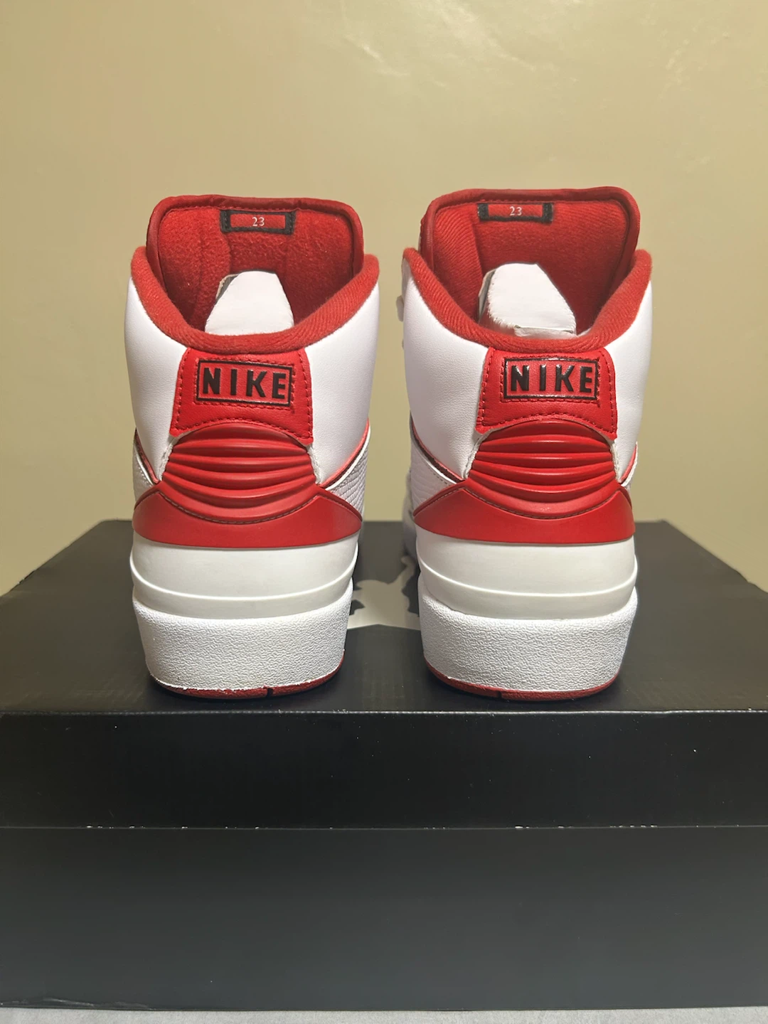 Nike Air Jordan 2 Retro White Red - photo 2