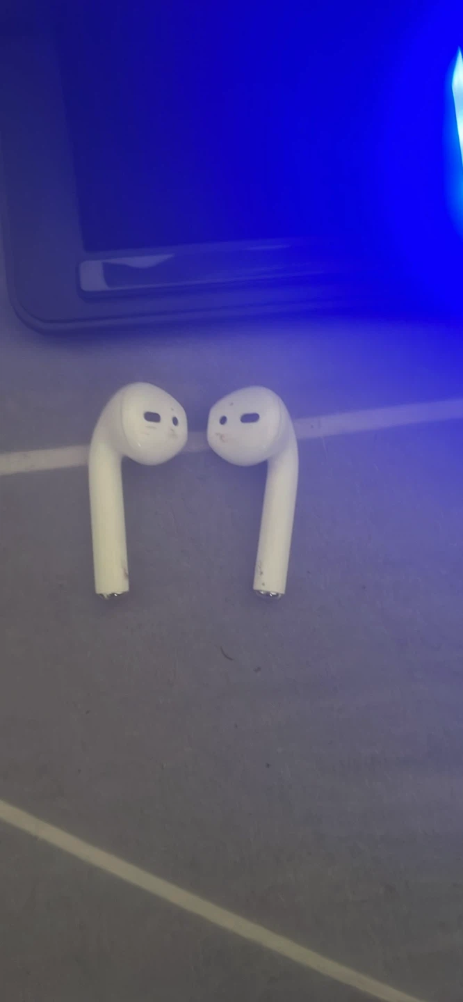 AirPods 2nd gen - photo 2