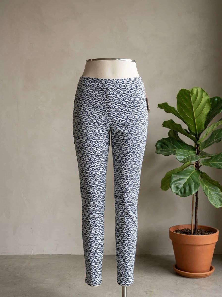 H&M Women's Blue Diamond Pattern Slacks Size 8