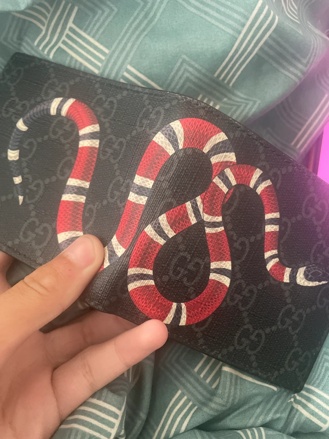 Gucci Kingsnake GG Supreme Wallet
