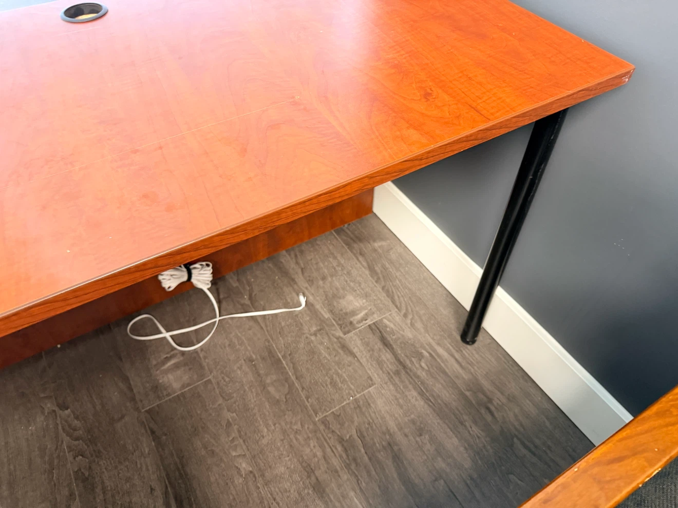 L-Shaped Executive Office Desk - photo 3