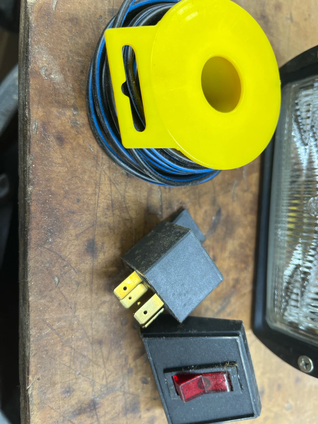 Pair of Driving Lights with Wiring Kit - photo 3