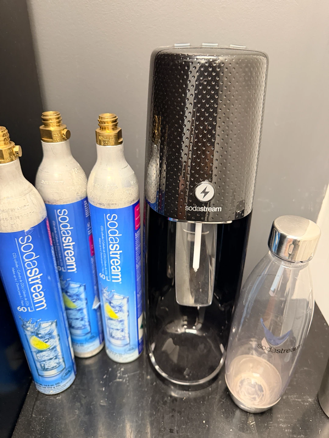 SodaStream Sparkling Water Maker with 4 CO2 Cylinders