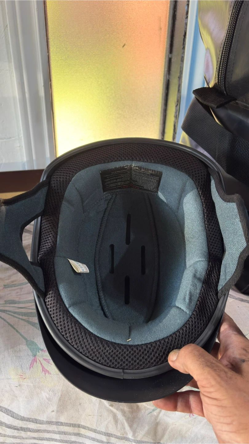 CAN Mach 1 Motorcycle Helmet Size Small - photo 2