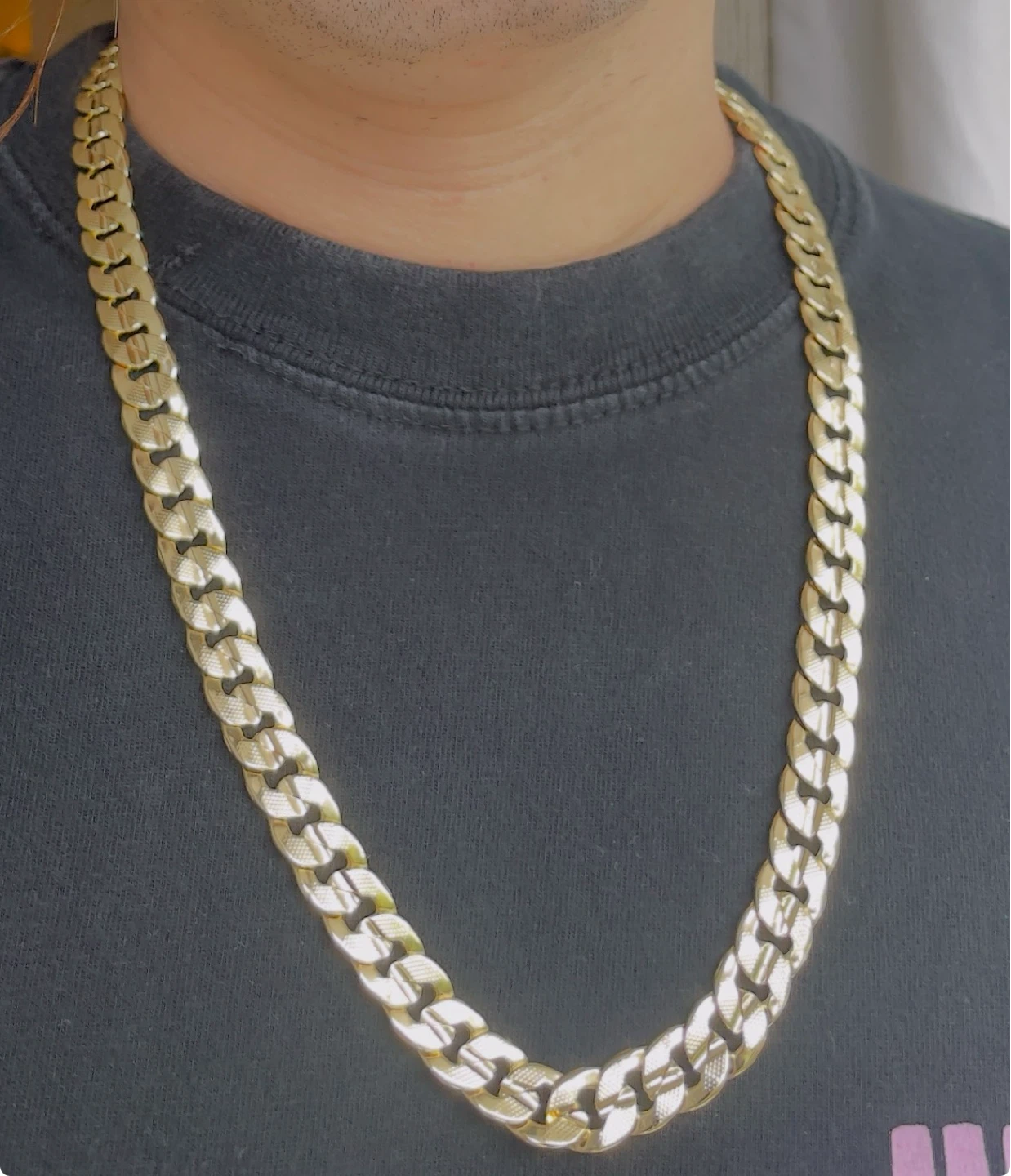 Gold-tone cuban link chain - photo 2