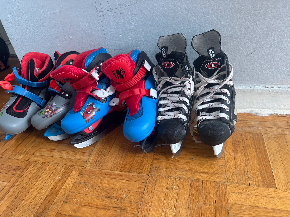 Bauer Hockey Helmets and Ice Skates - photo 2