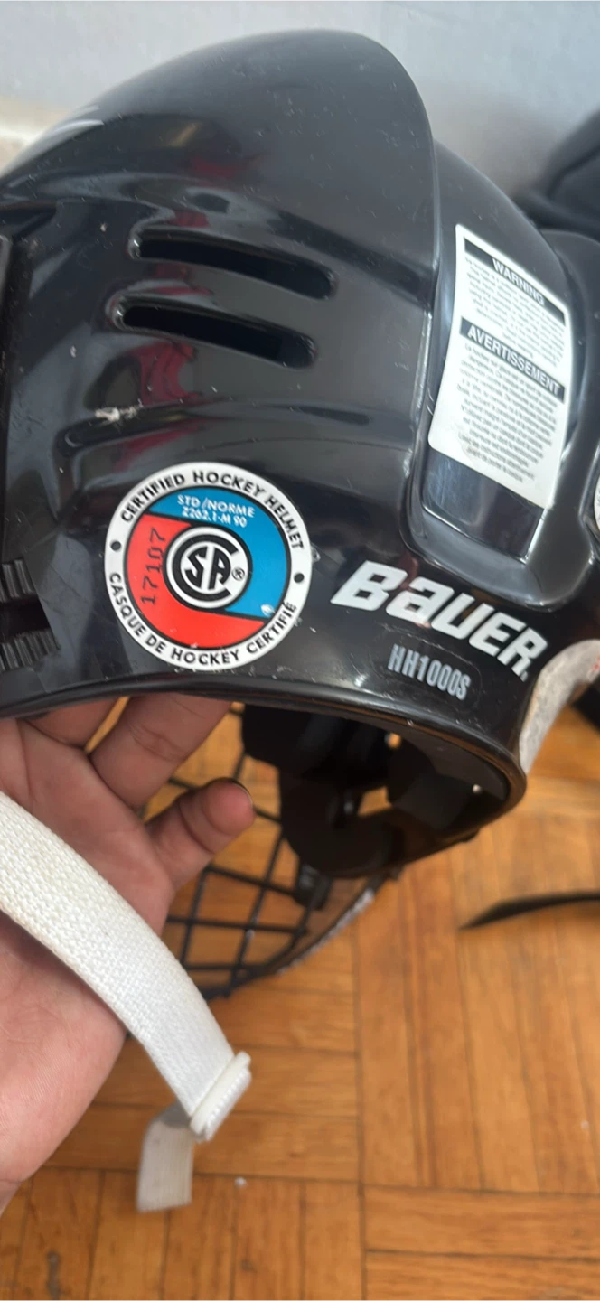 Bauer Hockey Helmets and Ice Skates - photo 5