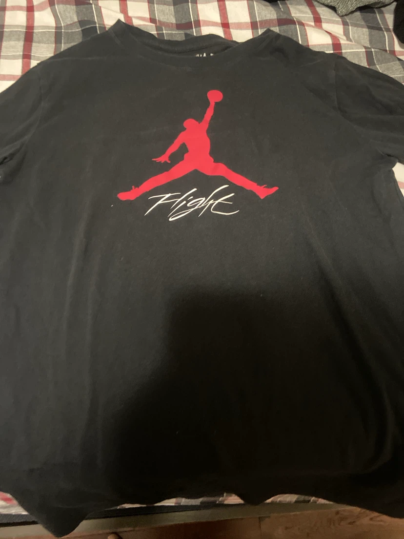 Jordan Flight T-shirt Size XL (13-15 YRS)