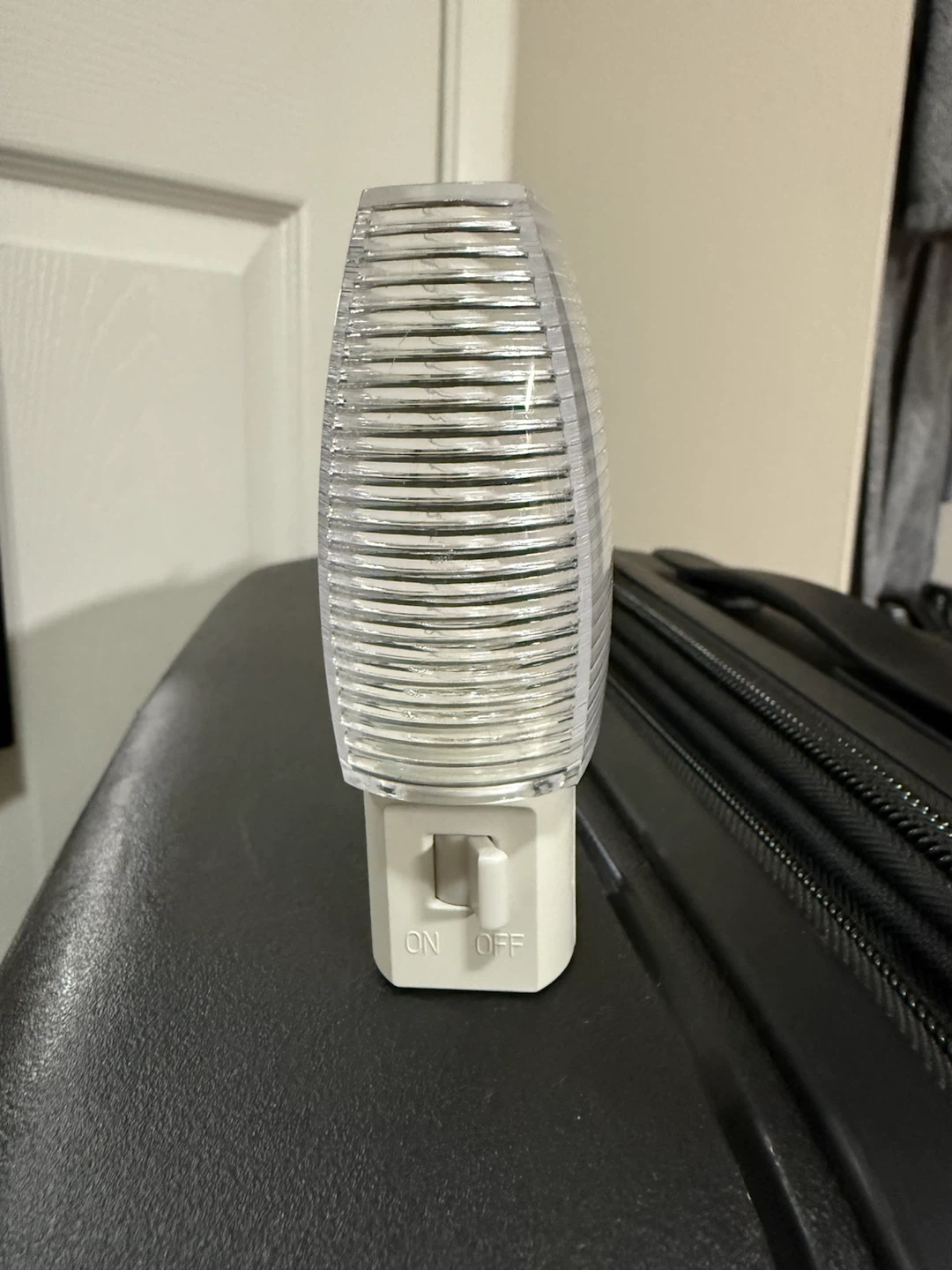 TaoTronics LED Desk Lamp (+ Free Night Light) - photo 4