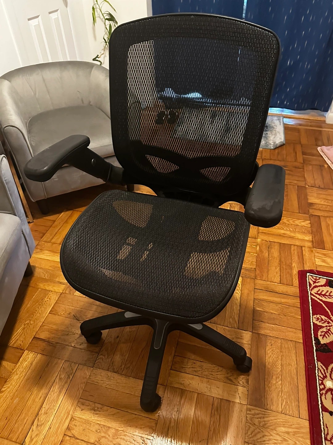 Black Mesh Ergonomic Office Chair