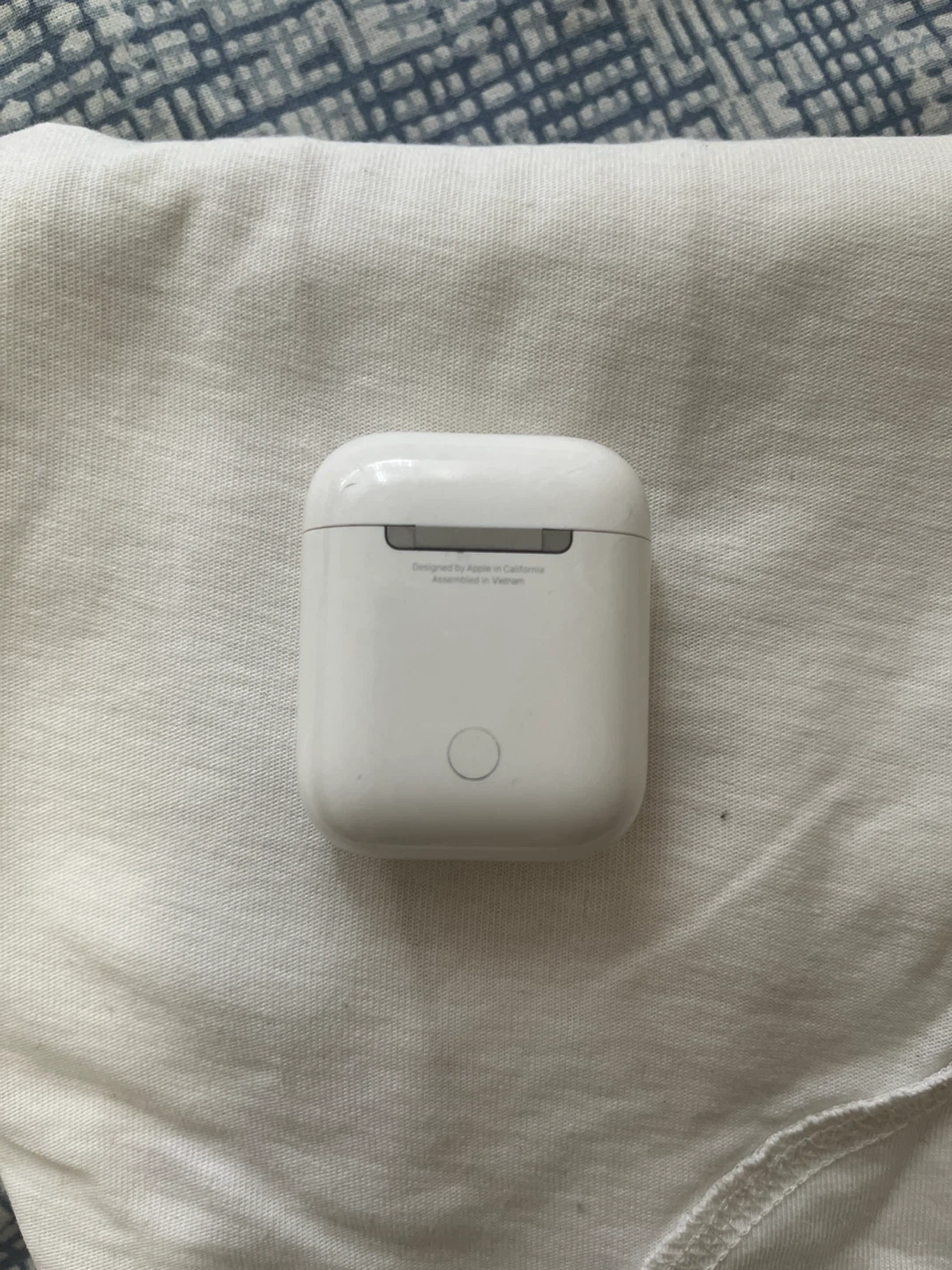 Apple AirPods with Charging Case (cleaned and tested) - photo 4