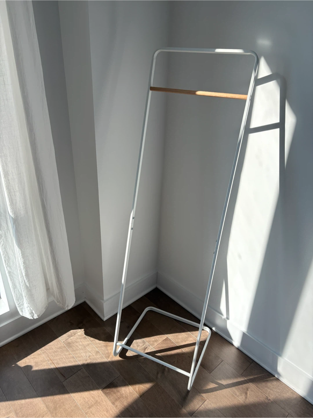 Clothes rack
