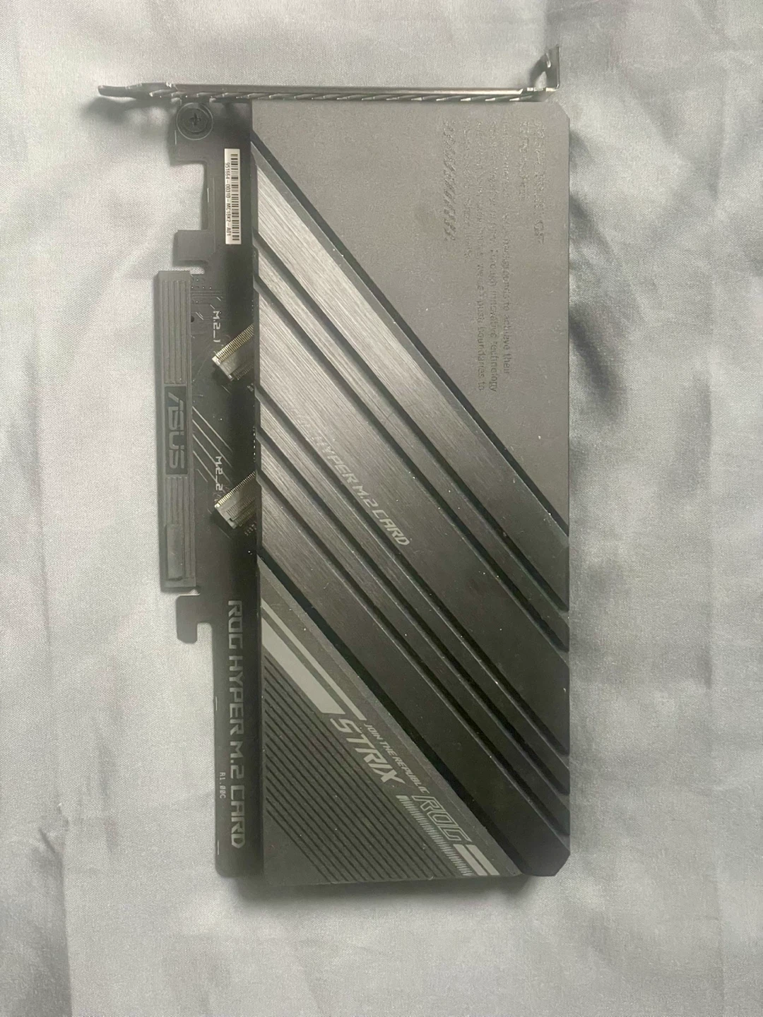 ASUS ROG Hyper M.2 Add-In Card