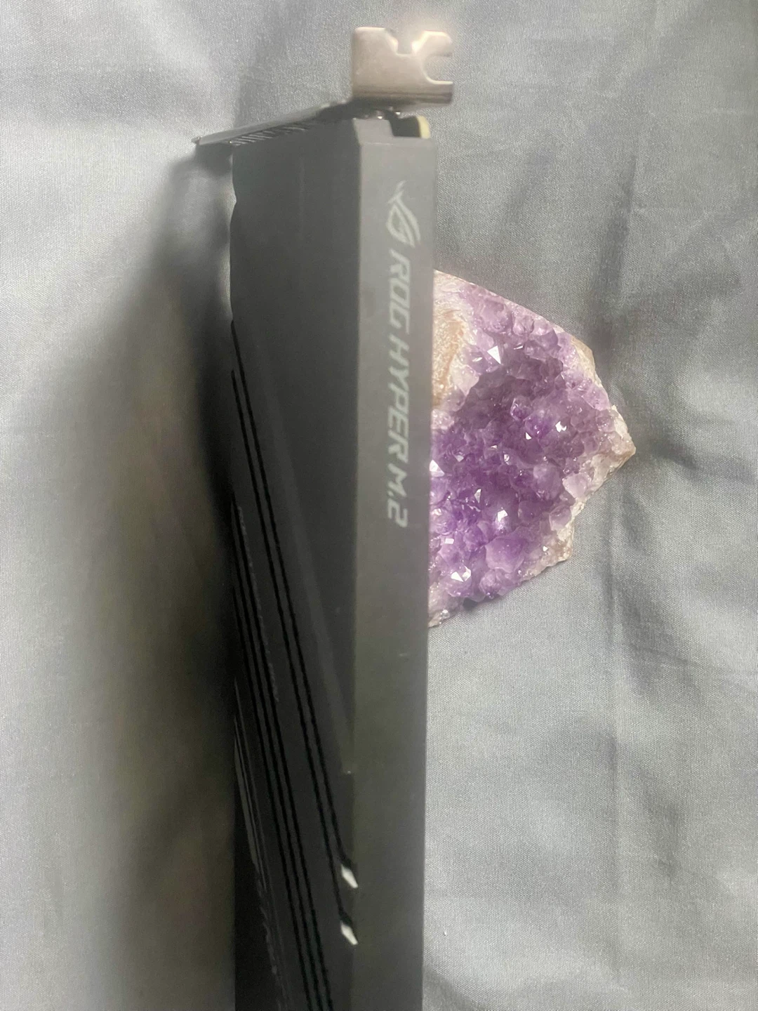 ASUS ROG Hyper M.2 Add-In Card - photo 3