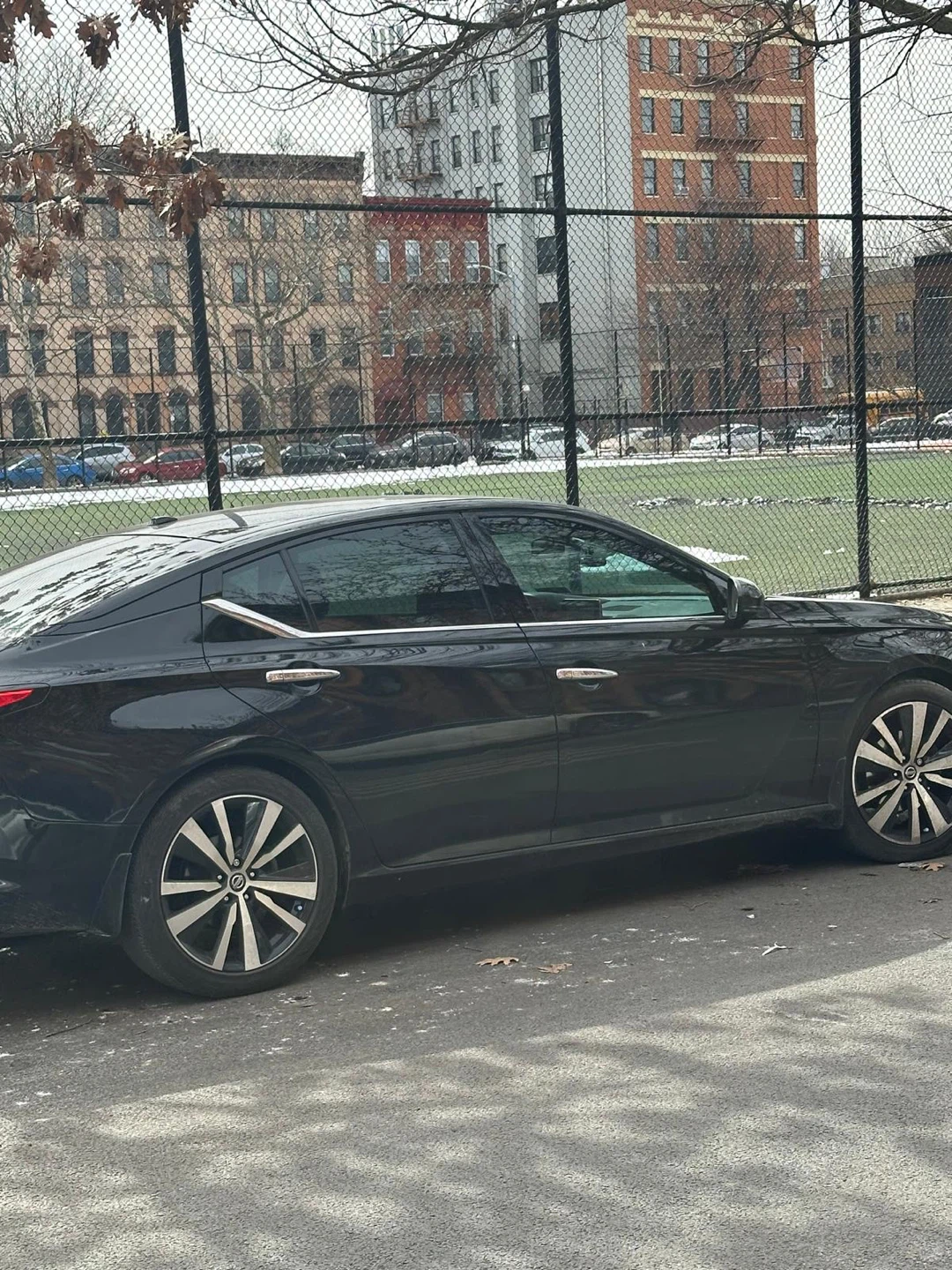 Nissan Altima Platinum AWD Sedan - photo 3