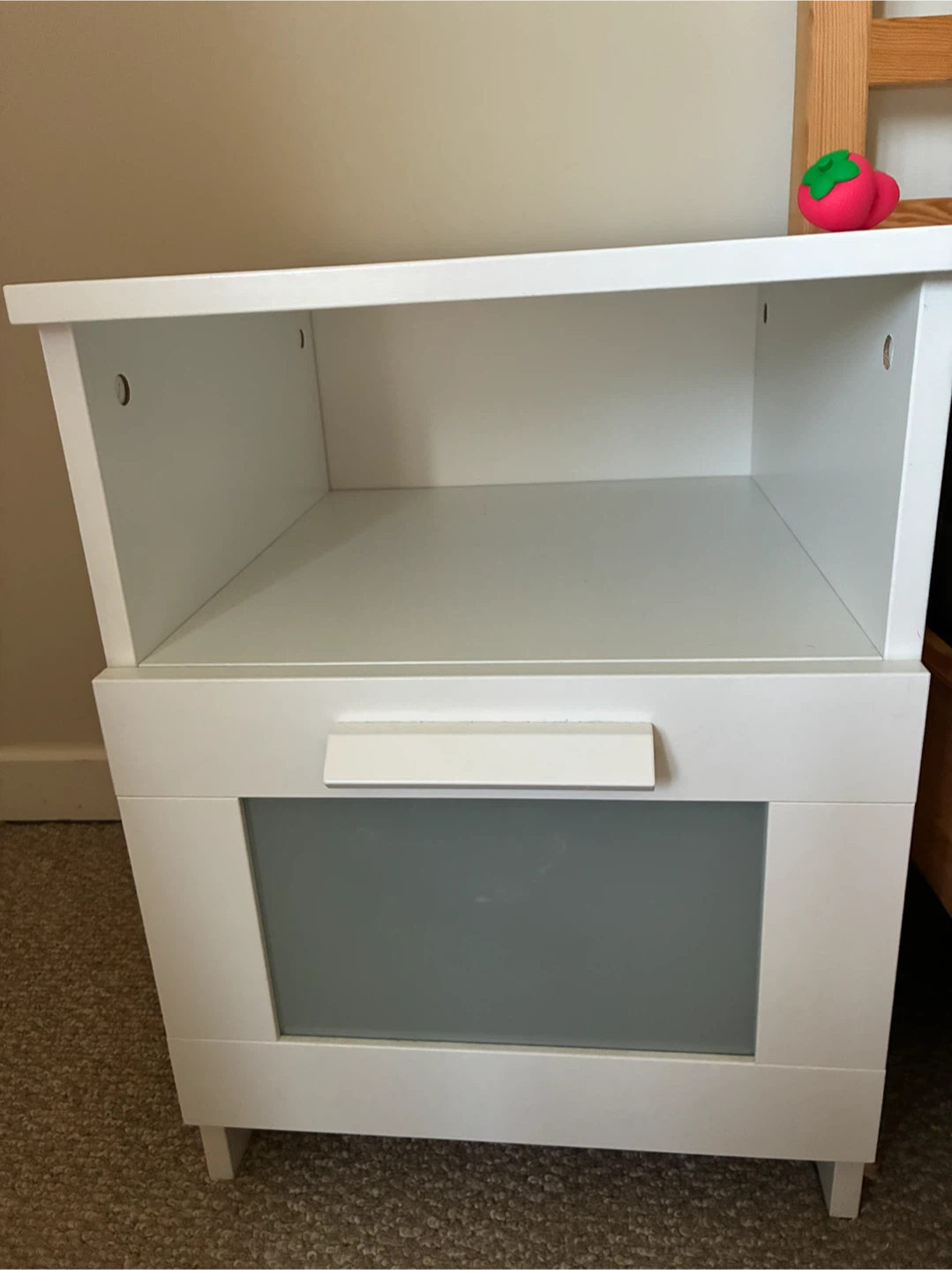 MOVING SALE : 2 IKEA BRIMNES Nightstands - photo 4