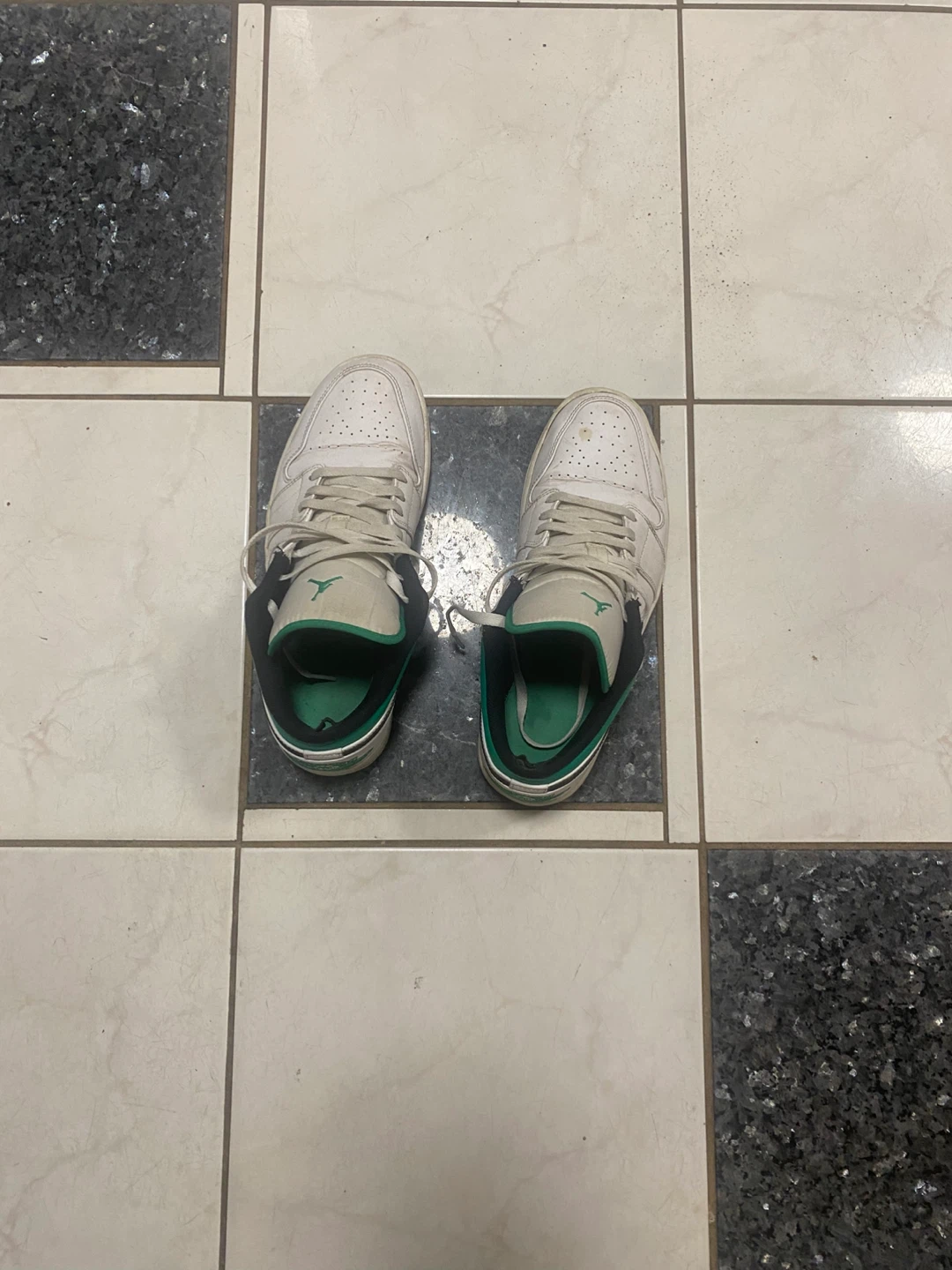 Jordan 1 Low Sneakers - White/Green
