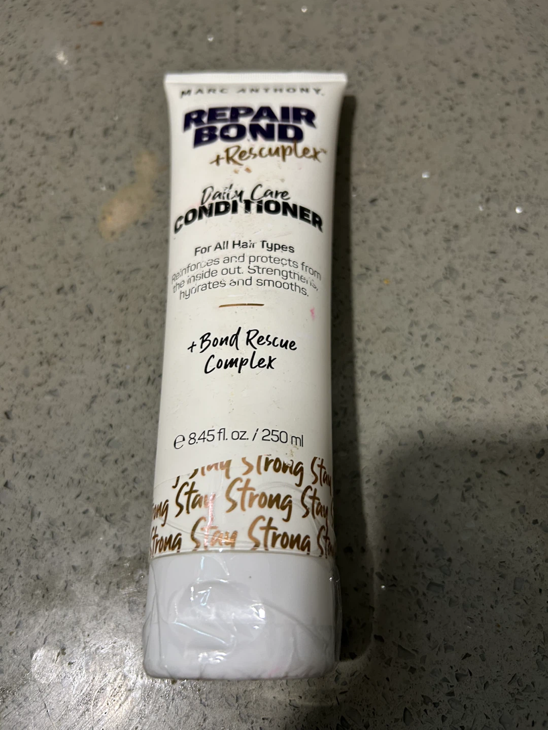 Marc Anthony Repair Bond Daily Care Conditioner 250 ml - photo 3