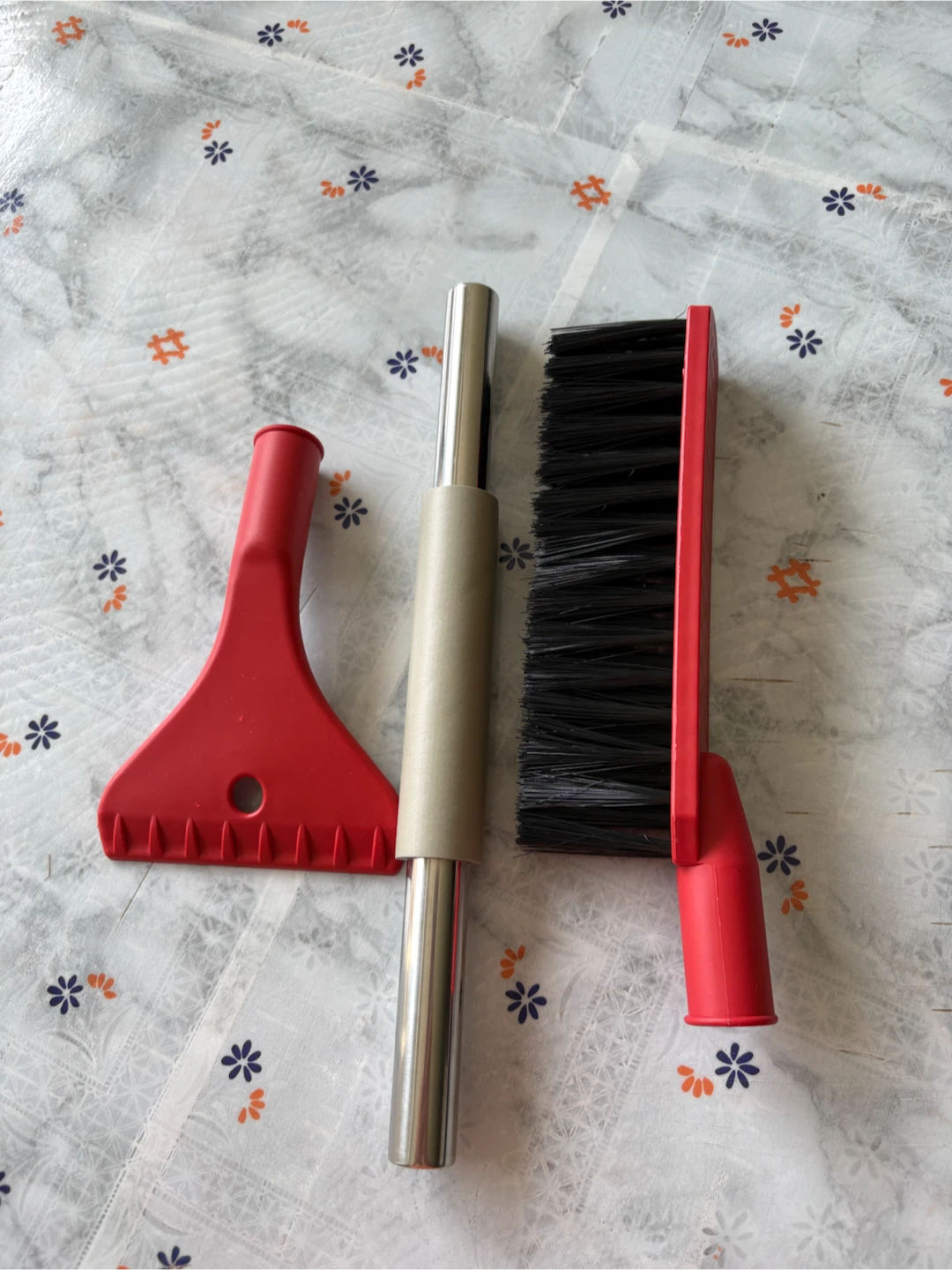 2-in-1 Car Snow Brush & Ice Scraper – Red - photo 3