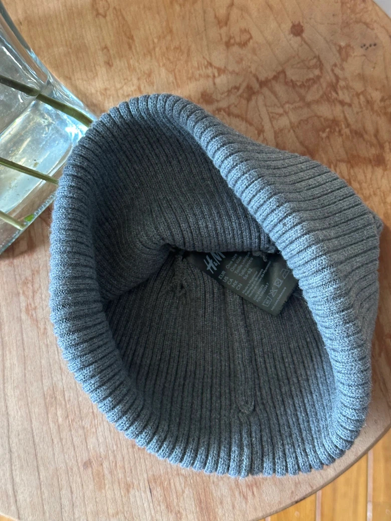 H&M Gray Ribbed Beanie Hat - photo 2