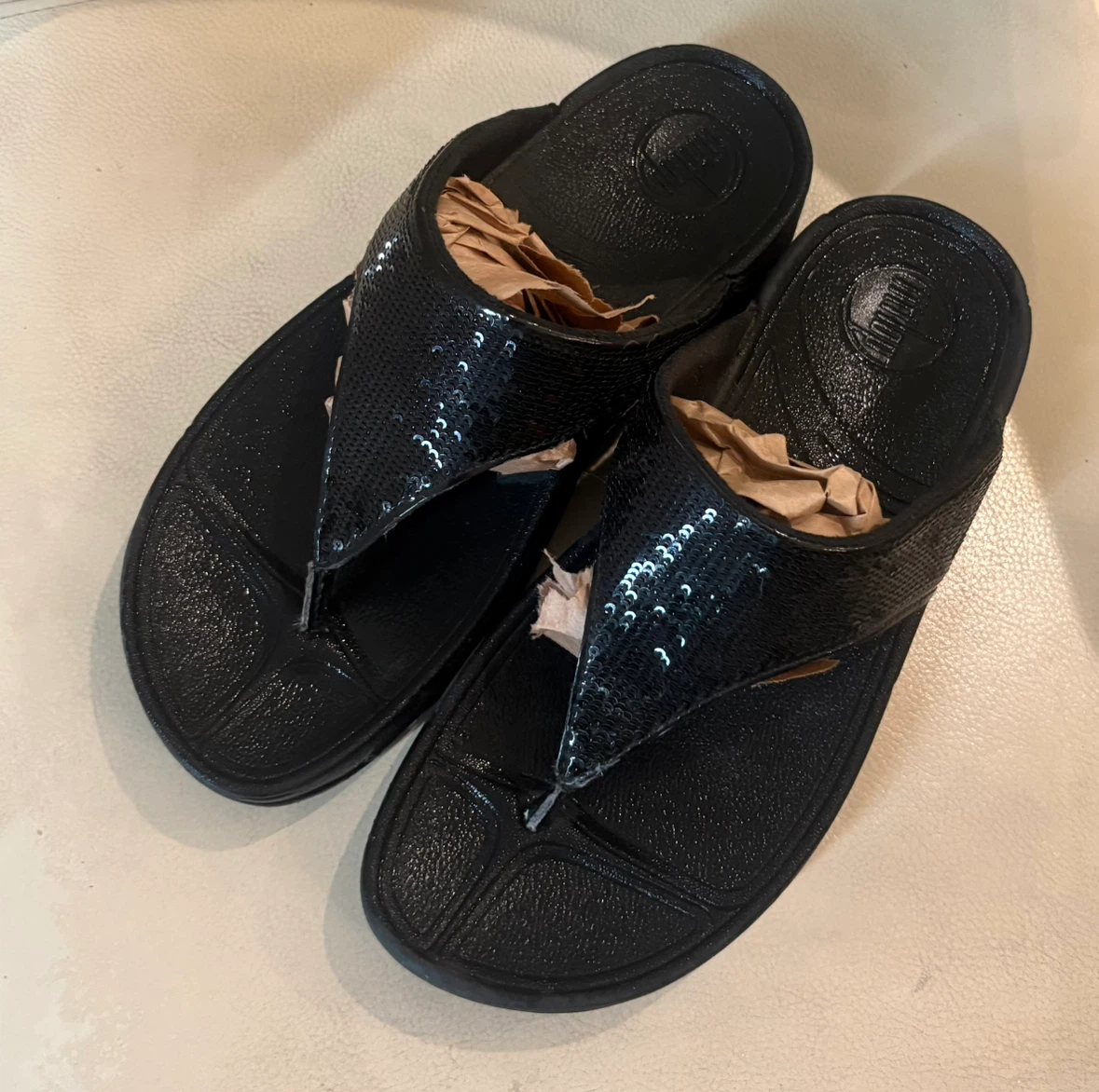FitFlop Electra Black Sequin Thong Sandals Women's Size US 6