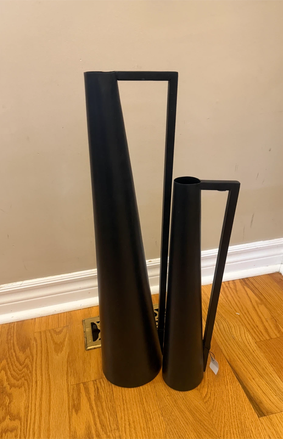 Black Metal Cone Vases - Set of 2 - photo 2