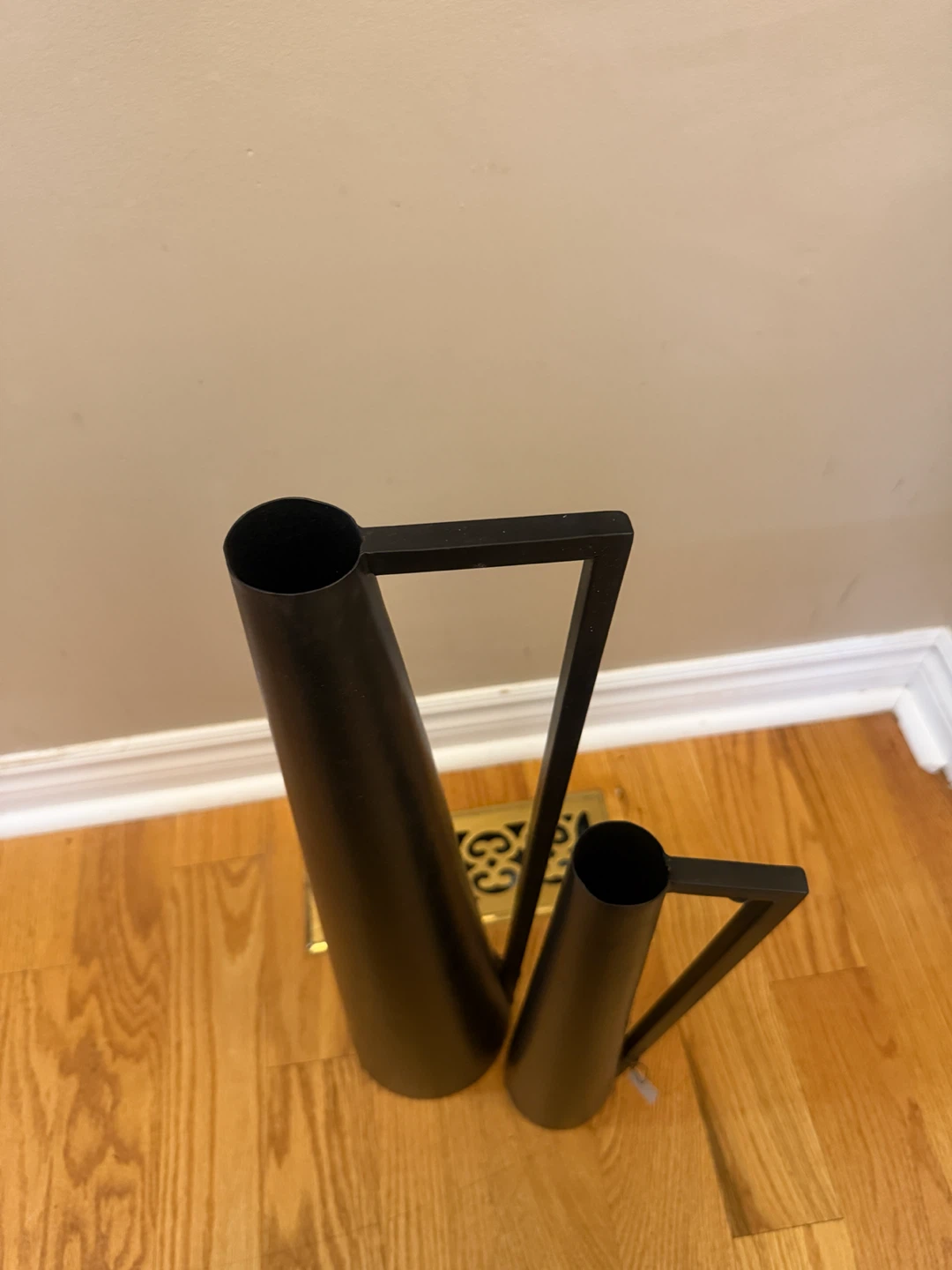 Black Metal Cone Vases - Set of 2 - photo 4