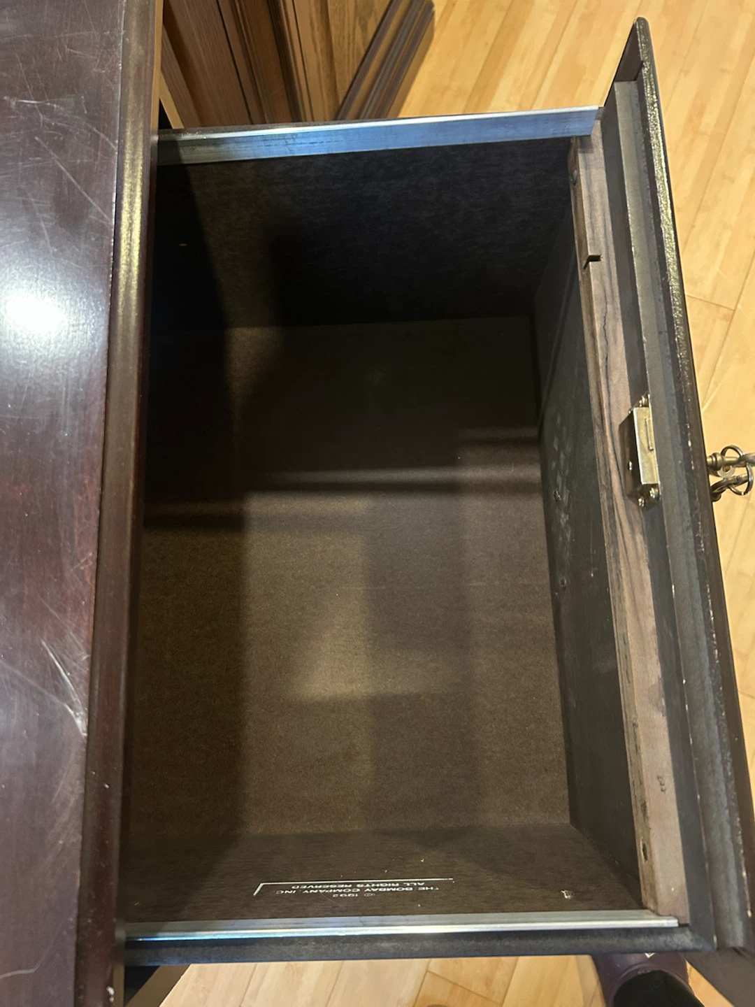 The Bombay Company Dark Wood Cabinet - photo 4