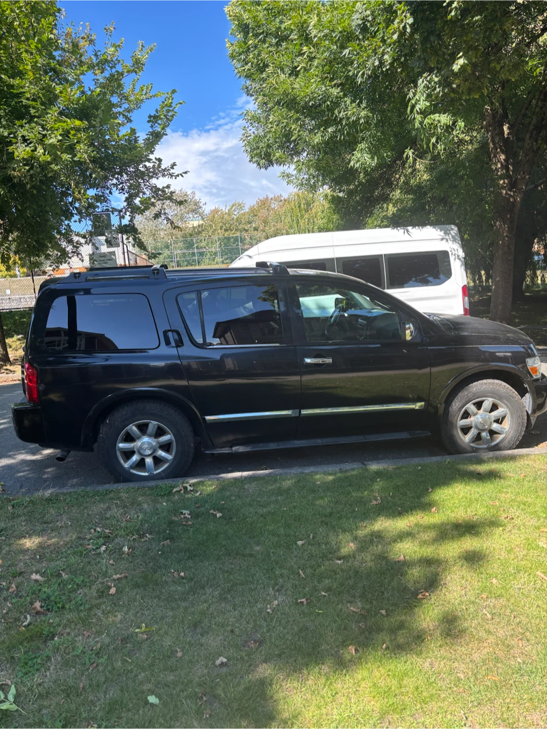 Infiniti QX56 SUV