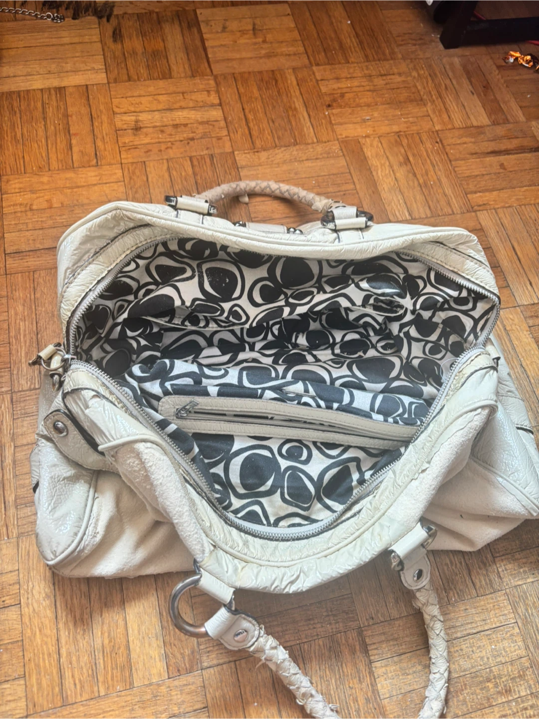 Guess Cream Ruched Satchel Handbag - photo 3