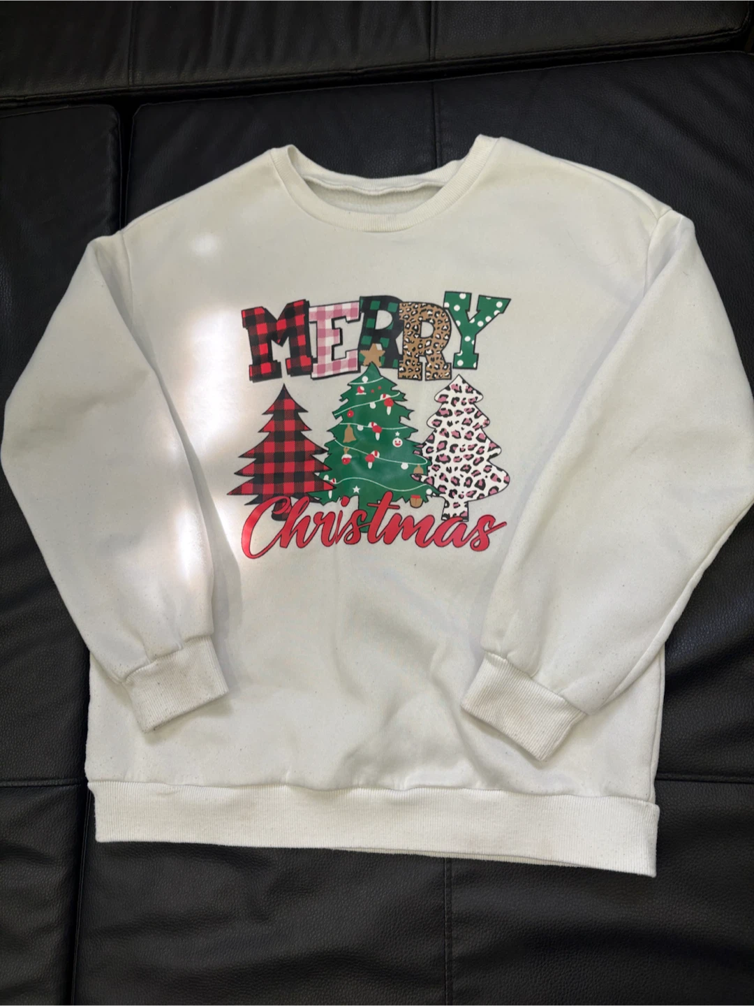 White "Merry Christmas" Crewneck Sweatshirt size M