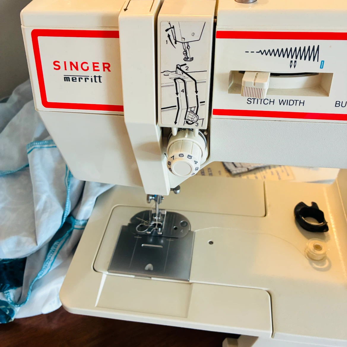 Singer Merritt 4552 Sewing Machine
