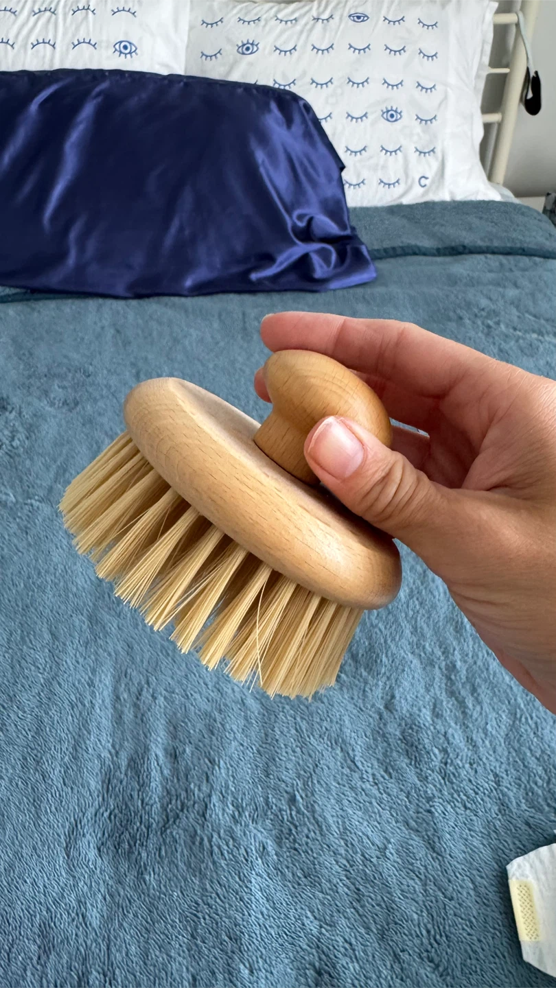 The Body Shop Wooden Body Brush