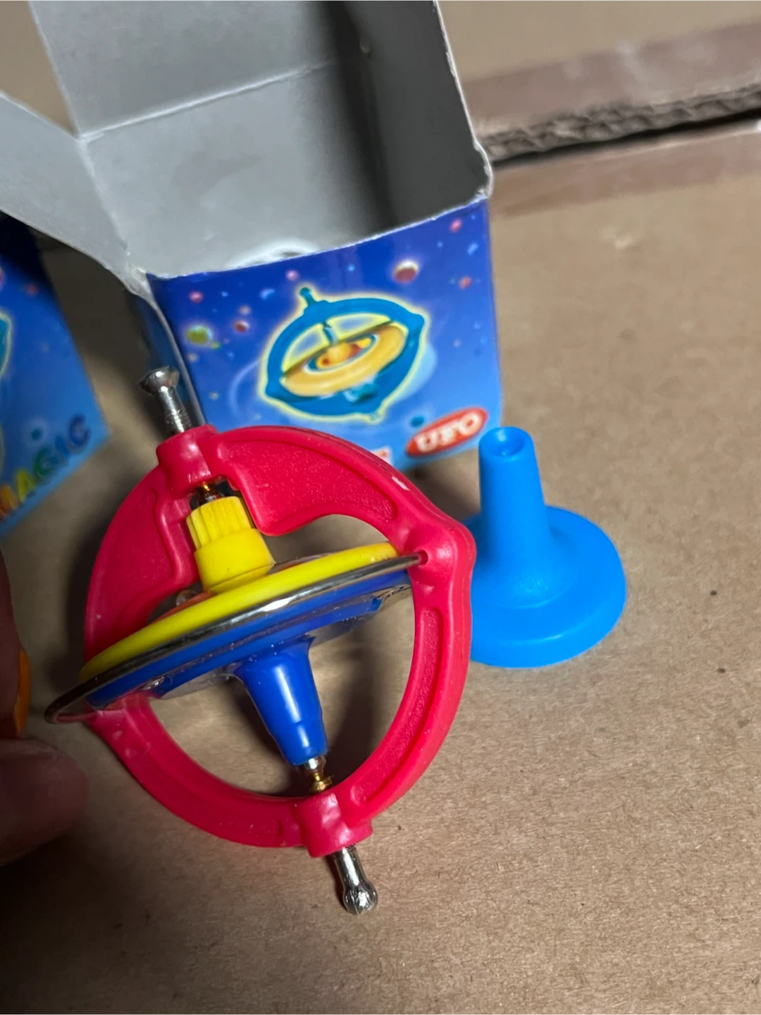Magic UFO Gyroscopic Spinning Toy - photo 3
