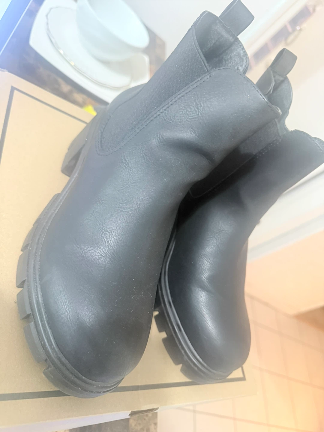MIA Ivy Black Chelsea Boots Size 9M