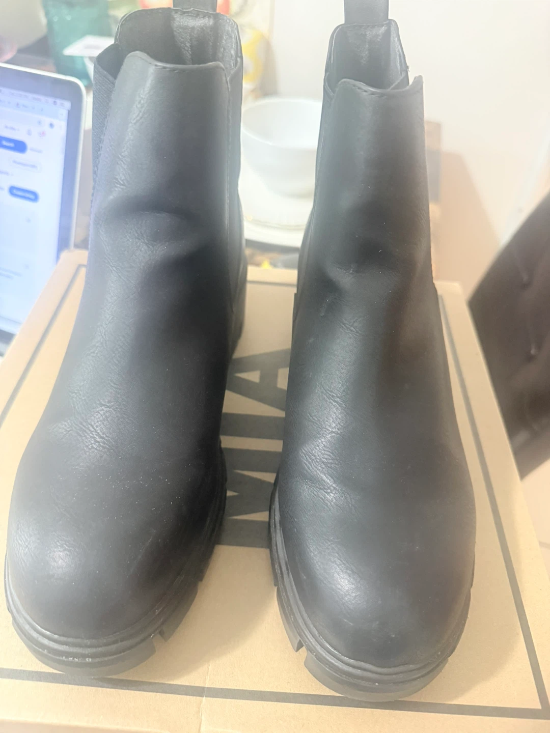 MIA Ivy Black Chelsea Boots Size 9M - photo 2
