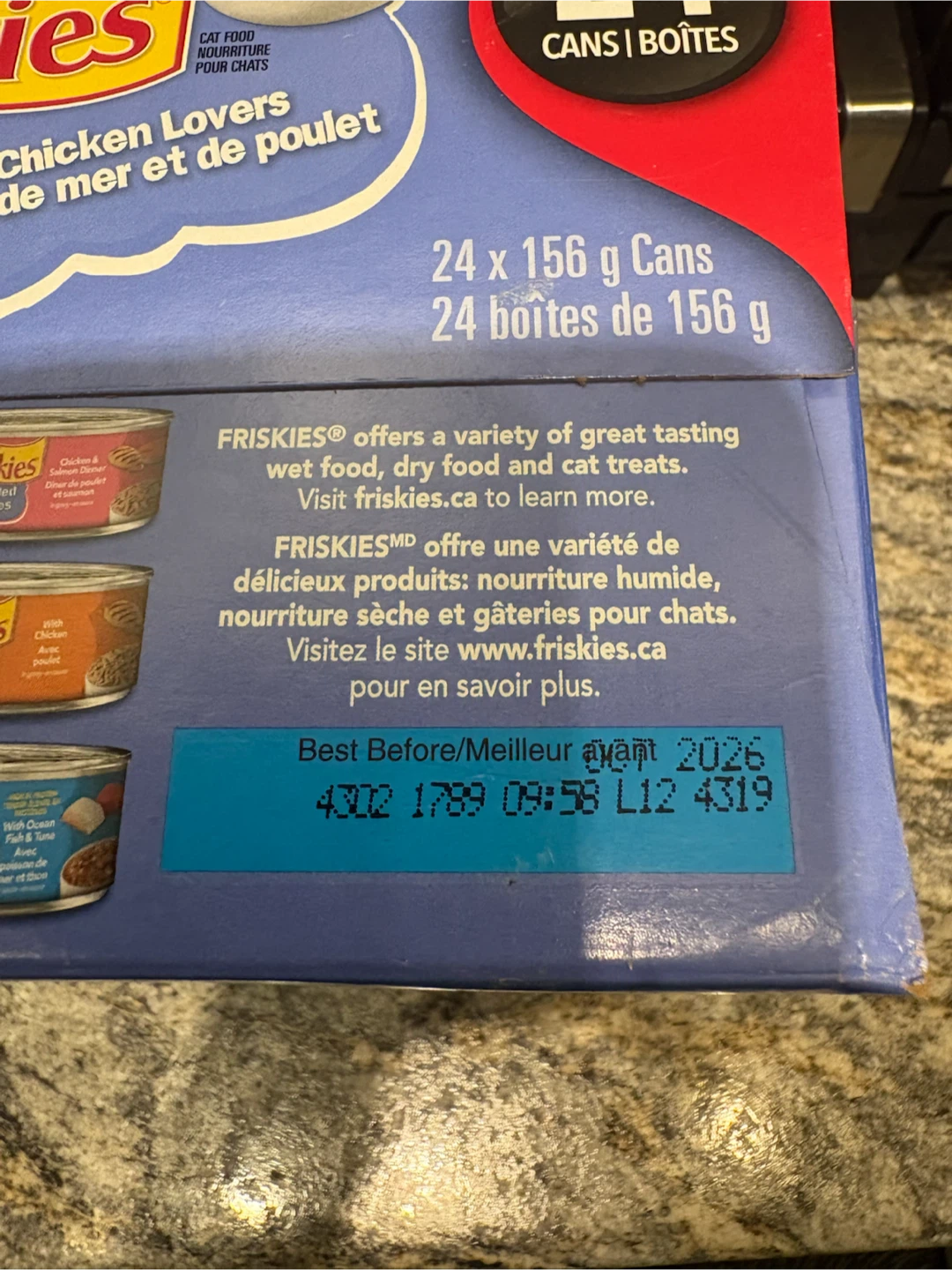 Friskies Chicken Lovers Cat Food 24 Cans