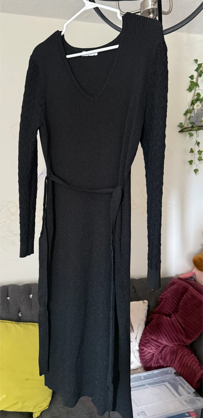 Suzy Shier Black Knit Dress with Belt