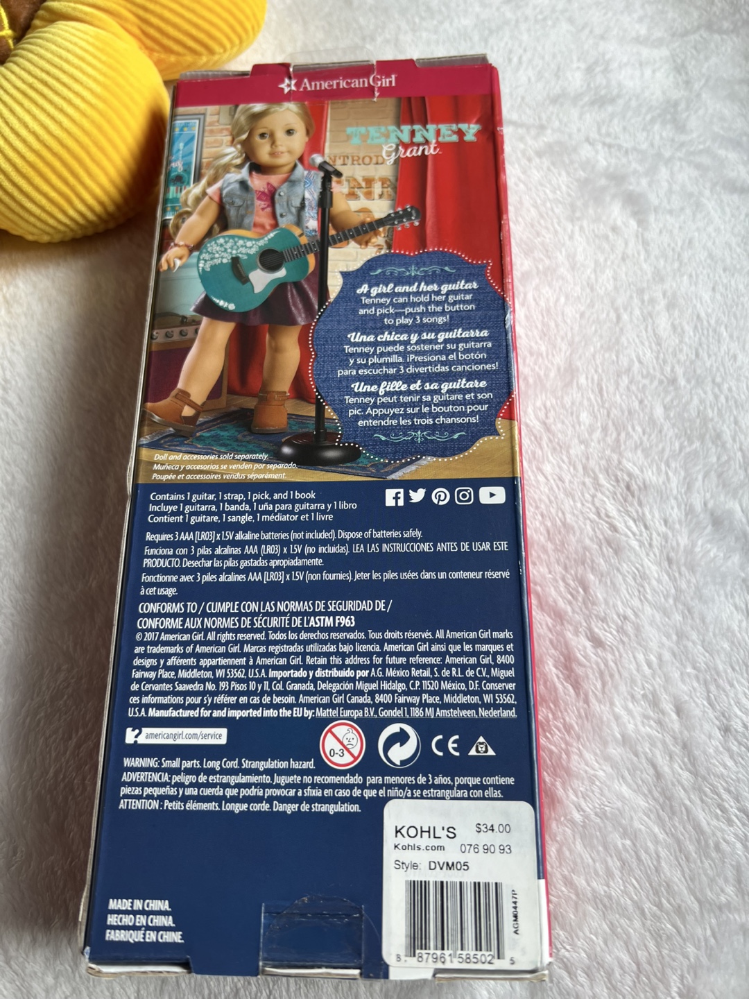 American Girl Tenney Grant Guitar with 3 Songs - photo 2