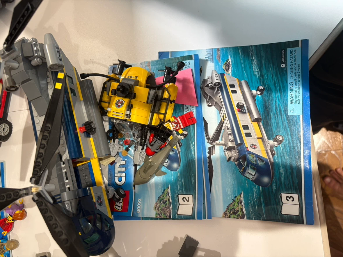 LEGO Creator 3-in-1 Townhouse Building plus other builds - photo 3
