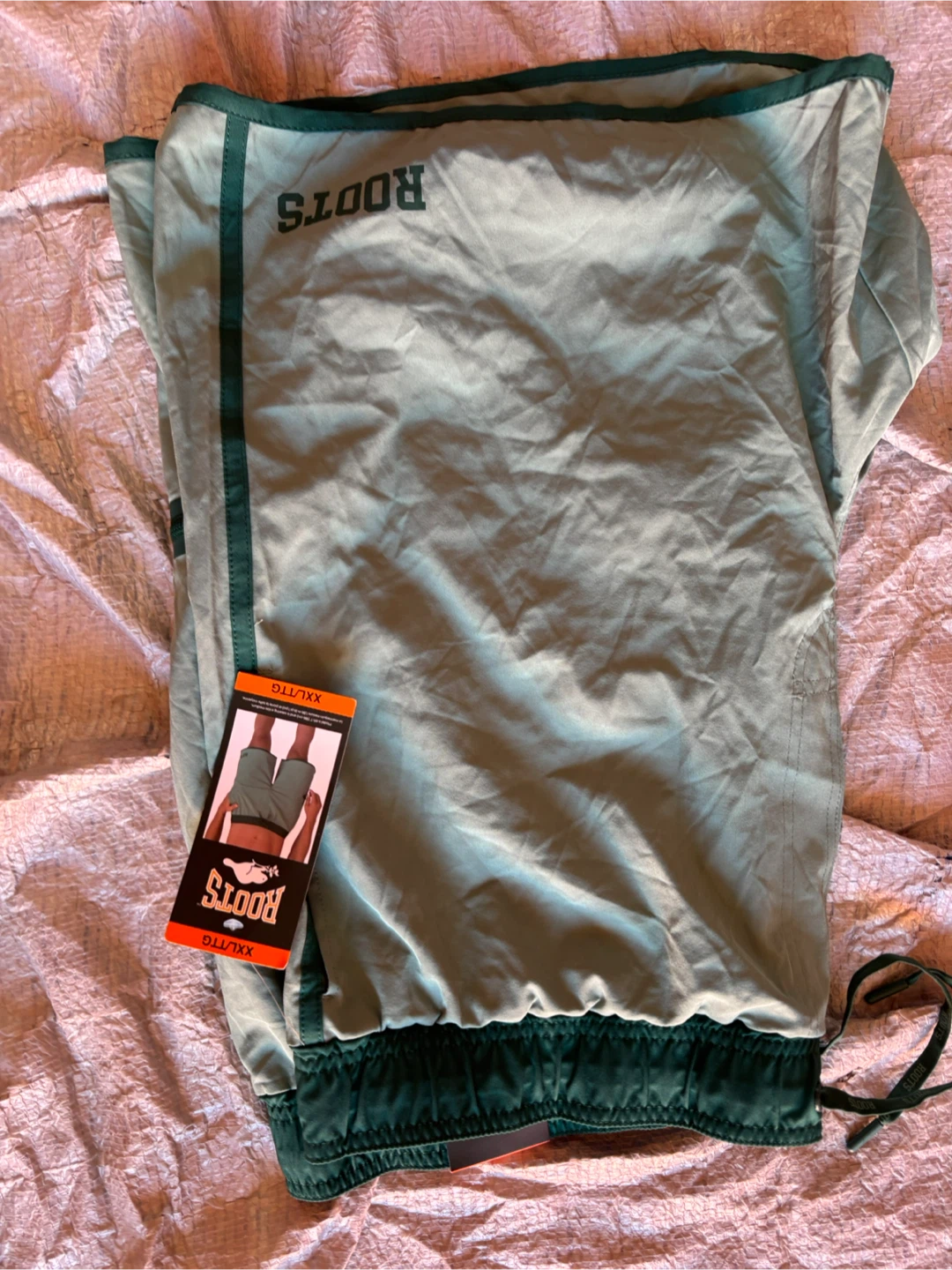 Roots Men's Shorts XX-Large