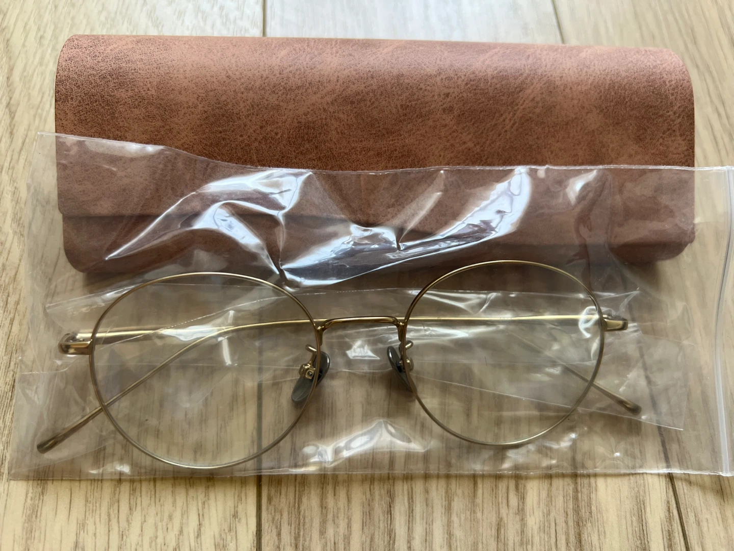 Gold Tone Titanium Round Frame Glasses