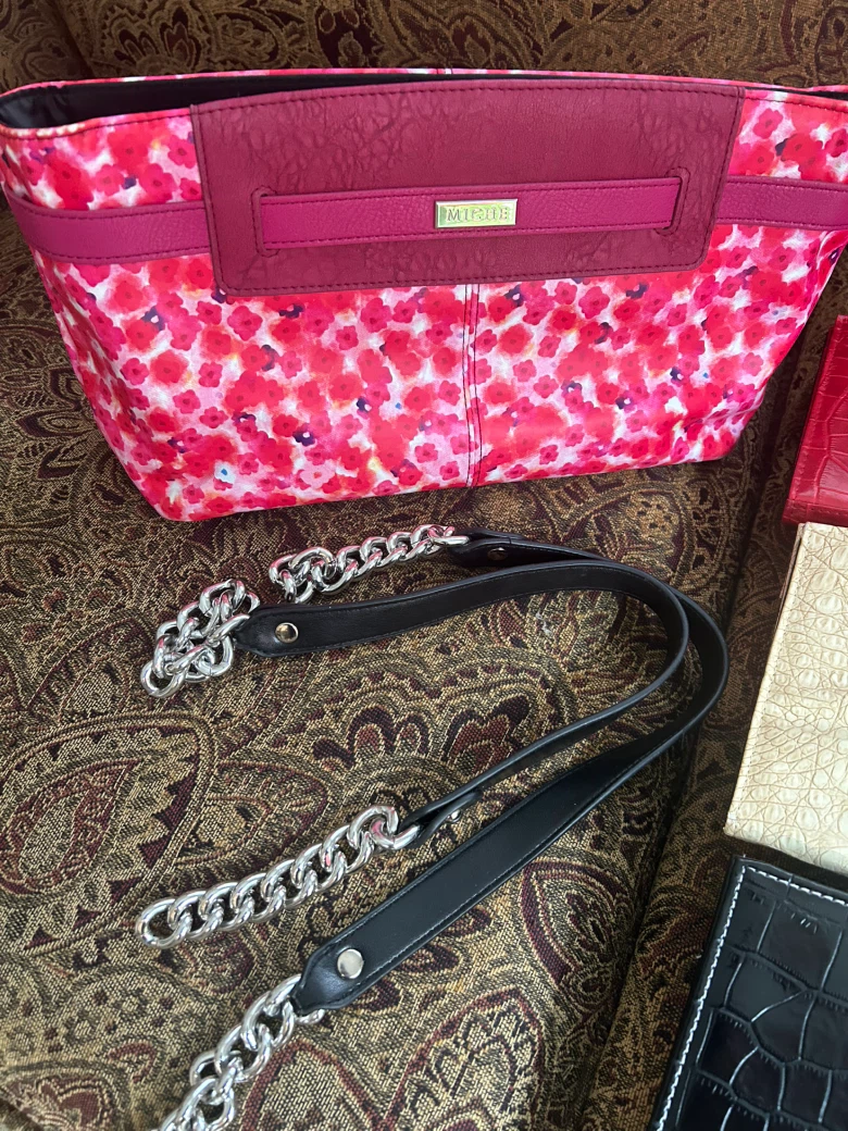 Miche Interchangeable Handbag-cover and 3 skins - photo 3