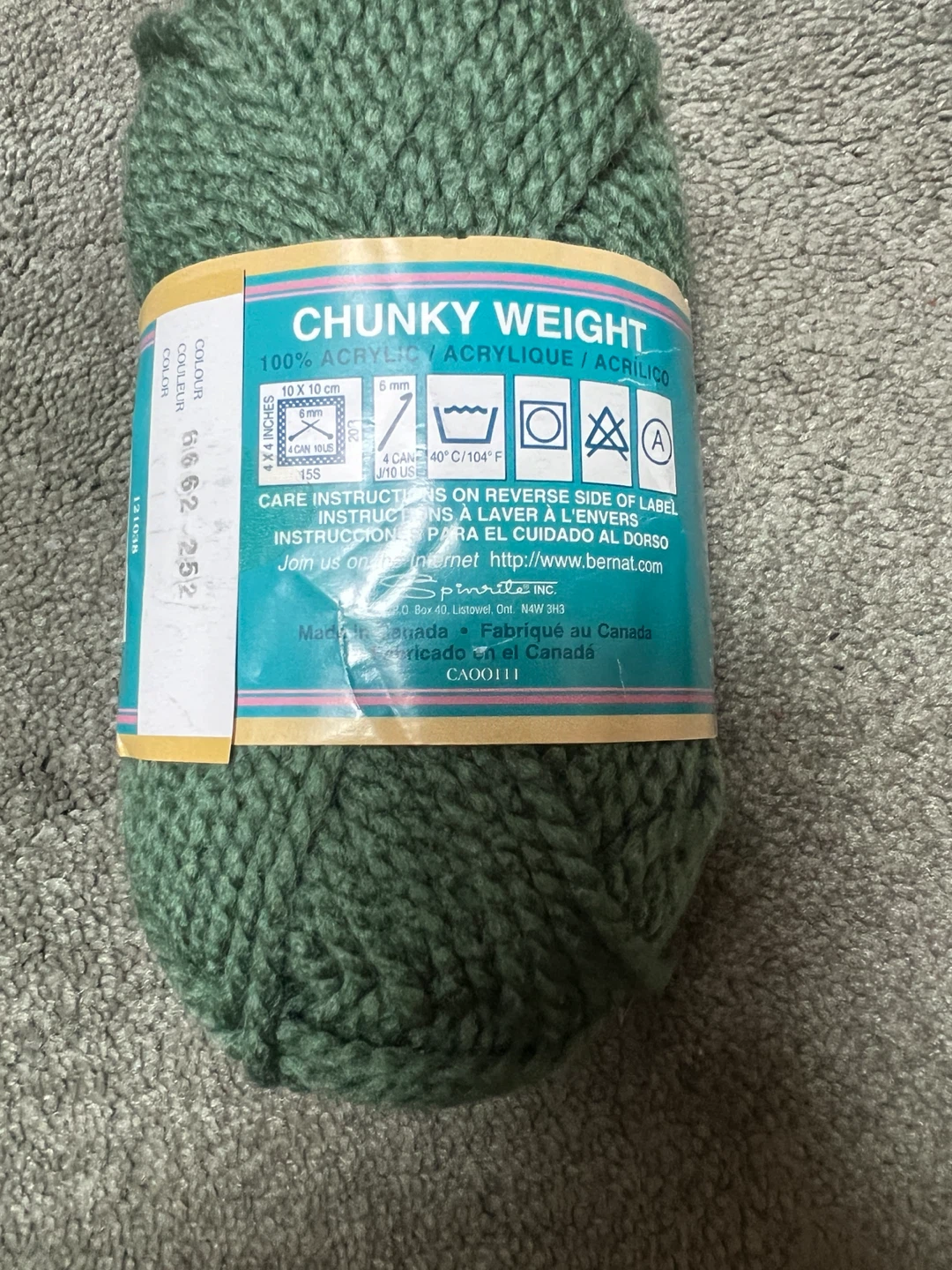 7+ Skeins of Bernat Softee Chunky Yarn - Sea Green - photo 3