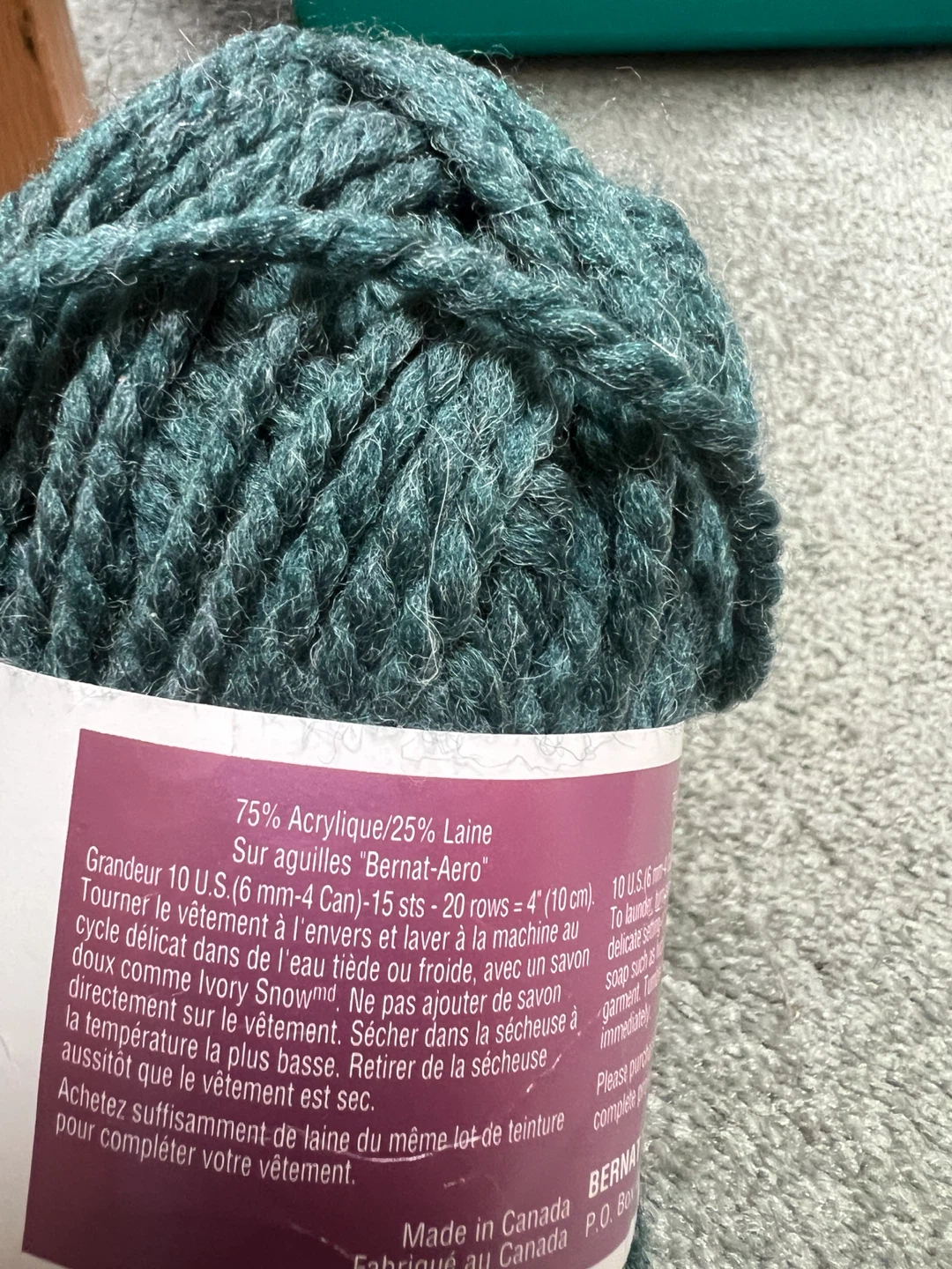 9 Balls of Bernat Berella Chunky Yarn - photo 4